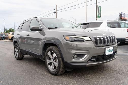 Sting-Gray Clearcoat 2021 Jeep Cherokee Limited