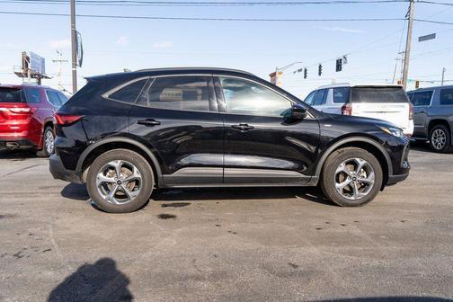 2025 Ford Escape ST-Line Select