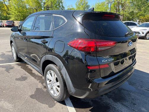 Black Noir Pearl 2020 Hyundai TUCSON SE
