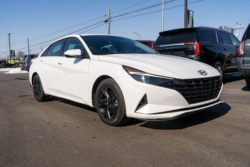 2021 Hyundai ELANTRA SEL