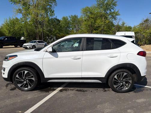 Cream White 2020 Hyundai TUCSON Sport