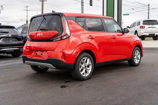 2024 Kia Soul LX