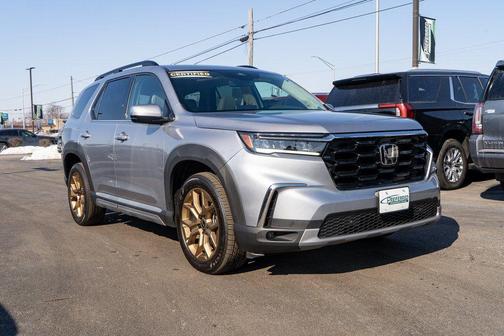 2024 Honda Pilot Touring 8-Passenger