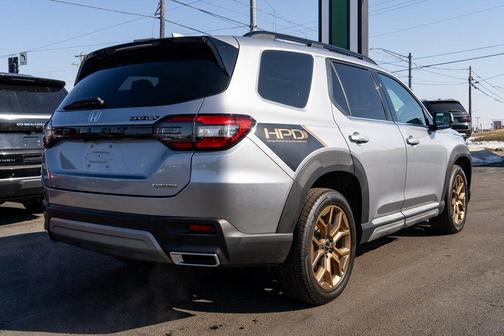 2024 Honda Pilot Touring 8-Passenger
