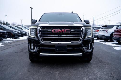 2022 GMC Yukon SLT