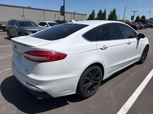 Oxford White 2019 Ford Fusion SE
