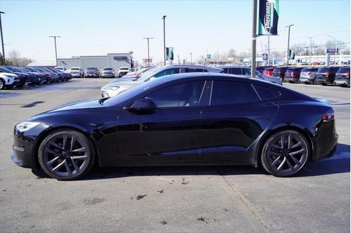 2022 Tesla Model S Base