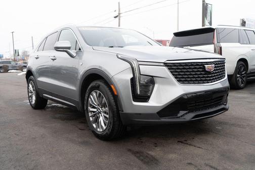 2024 Cadillac XT4 Premium Luxury