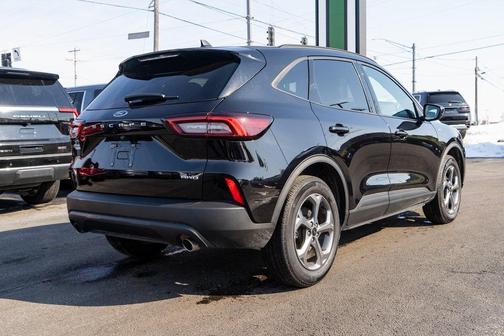 2025 Ford Escape ST-Line Select