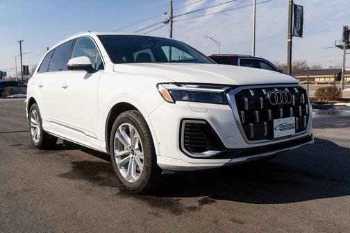 2025 Audi Q7 55 Premium Plus