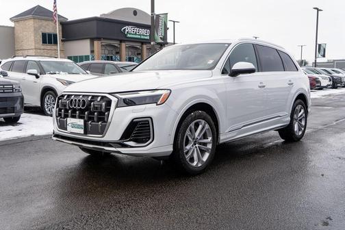 2025 Audi Q7 55 Premium Plus