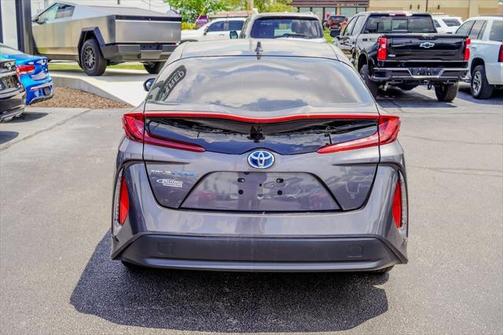 2021 Toyota Prius Prime LE