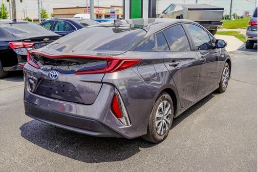 2021 Toyota Prius Prime LE