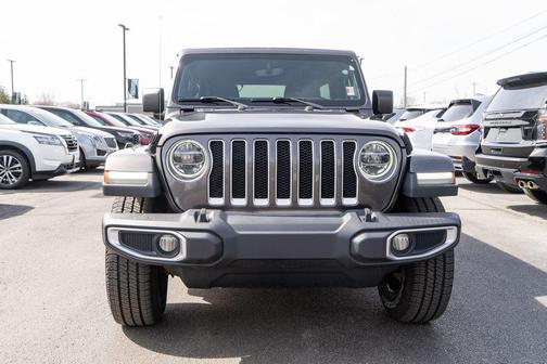 Granite Crystal Metallic Clearcoat 2018 Jeep Wrangler Unlimited Sahara