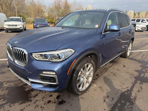 Phytonic Blue Metallic 2021 BMW X5 xDrive40i