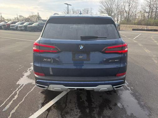 Phytonic Blue Metallic 2021 BMW X5 xDrive40i