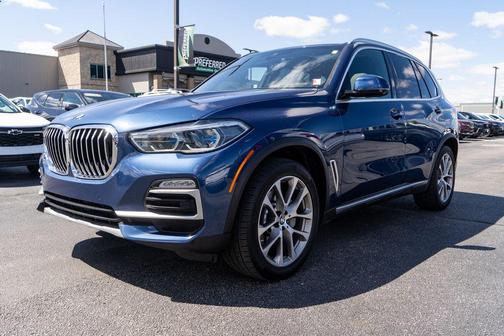 Phytonic Blue Metallic 2021 BMW X5 xDrive40i