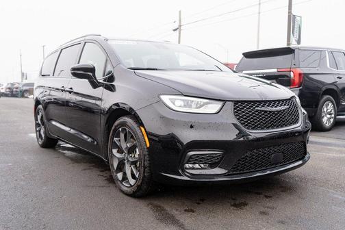 2025 Chrysler Pacifica Limited