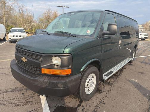 Dark Green Metallic 2014 Chevrolet Express 3500 LS
