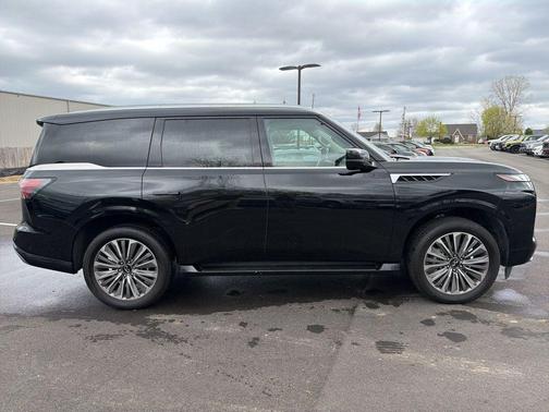 2025 INFINITI QX80 SENSORY AWD