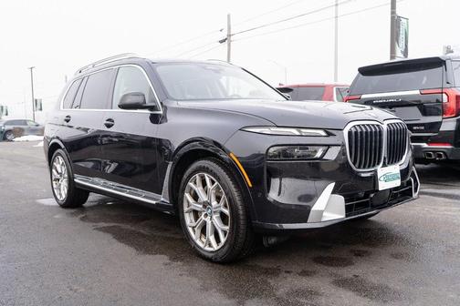 2025 BMW X7 xDrive40i