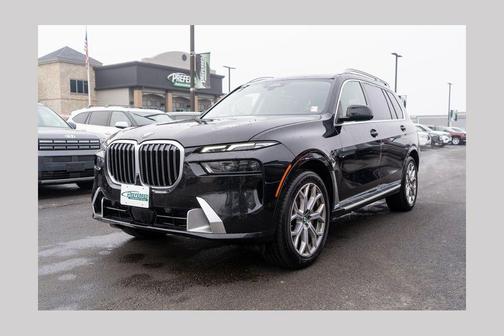 2025 BMW X7 xDrive40i