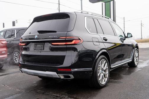 2025 BMW X7 xDrive40i