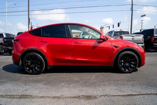 2023 Tesla Model Y Long Range Dual Motor All-Wheel Drive