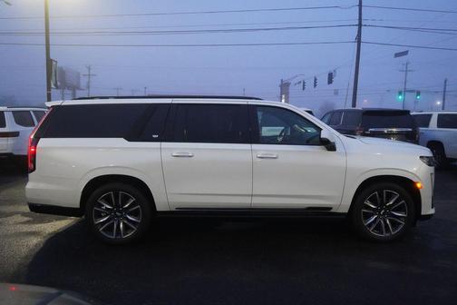 2021 Cadillac Escalade ESV Sport