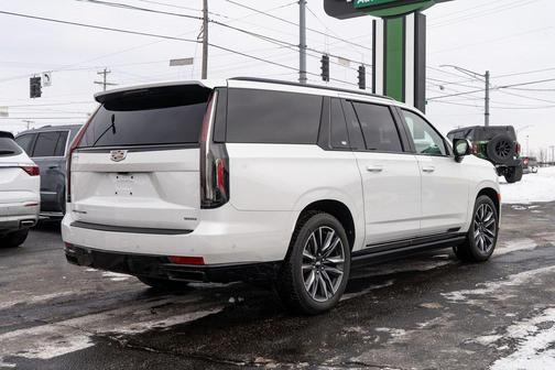 2021 Cadillac Escalade ESV Sport
