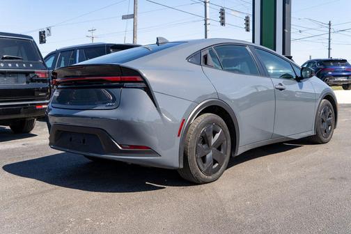 2024 Toyota Prius LE