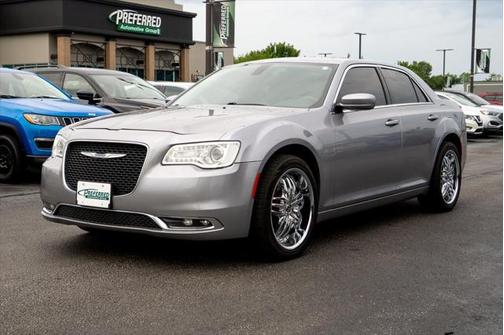 2016 Chrysler 300 Limited