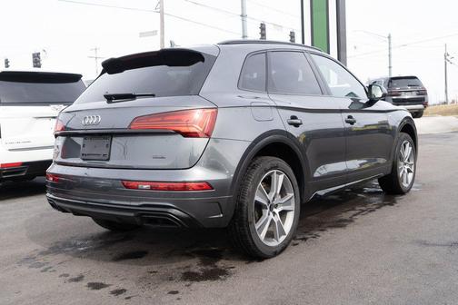 2025 Audi Q5 45 S line Premium