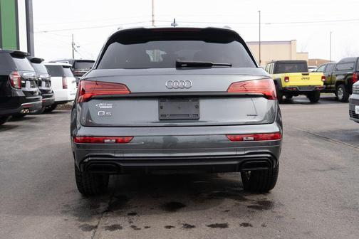 2025 Audi Q5 45 S line Premium