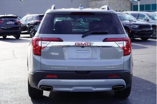 2023 GMC Acadia AWD SLT