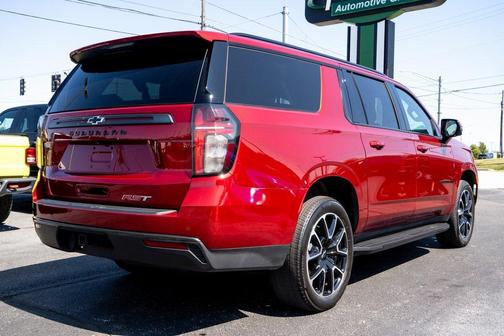 2021 Chevrolet Suburban RST