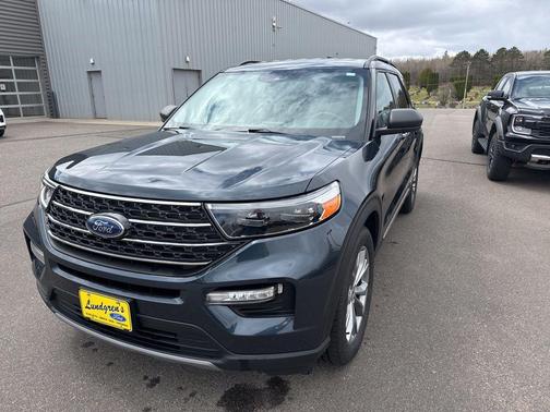 Stone Blue Metallic 2022 Ford Explorer XLT