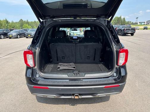 Agate Black Metallic 2020 Ford Explorer XLT