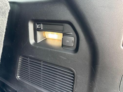 Agate Black Metallic 2020 Ford Explorer XLT