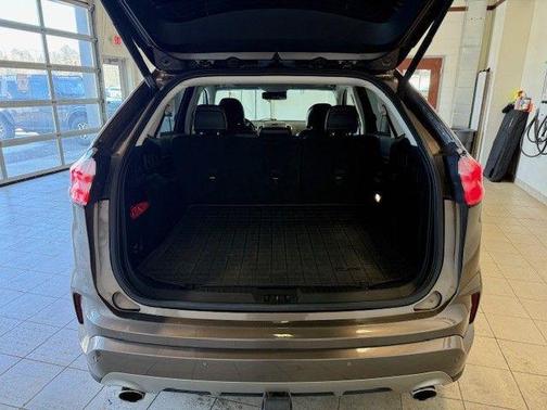 Stone Gray Metallic 2019 Ford Edge Titanium