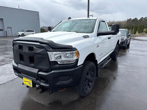 Bright White Clearcoat 2019 RAM 3500 Tradesman Regular Cab 4x4 8' Box