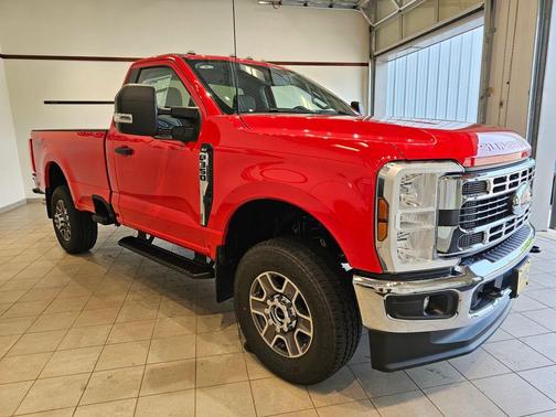 2025 Ford F-350 XLT