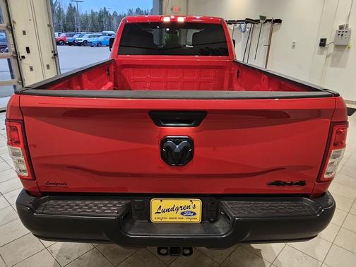 2024 RAM 2500 Tradesman Crew Cab 4x4 8' Box