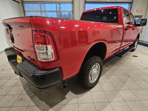 2024 RAM 2500 Tradesman Crew Cab 4x4 8' Box