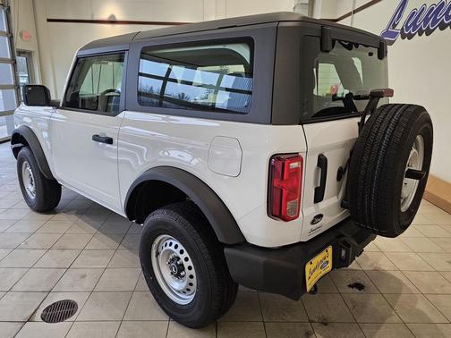 2025 Ford Bronco Base