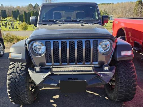 2020 Jeep Gladiator Sport S