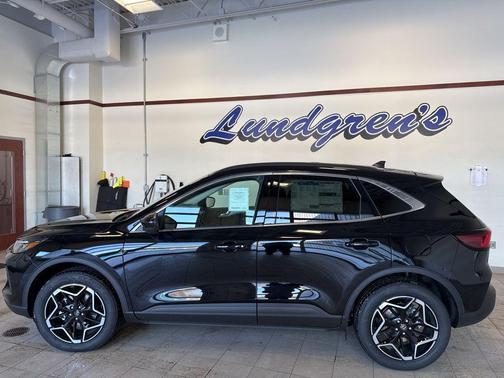 agate black metallic 2026 Ford Escape Platinum