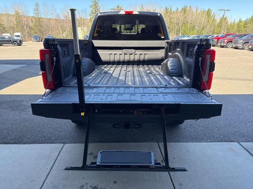 Agate Black Metallic 2026 Ford F-350 Platinum