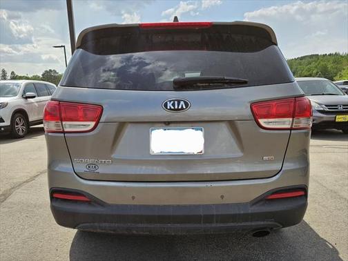 2017 Kia Sorento LX