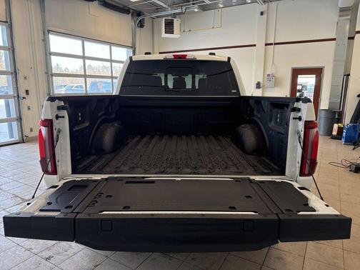 Star White Metallic Tri-Coat 2025 Ford F-150 Platinum